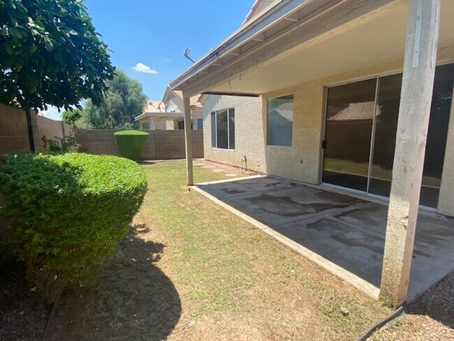 Building Photo - CONVENIENT CHANDLER LOCATION