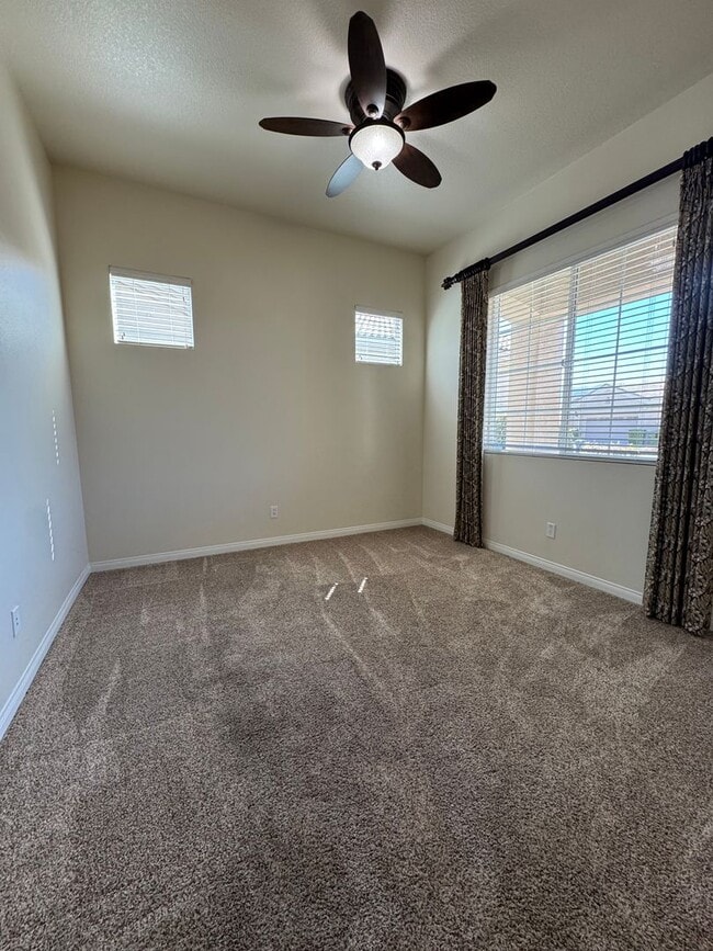 Building Photo - JUST REDUCED!!!! 55 + Community of Sun Cit...
