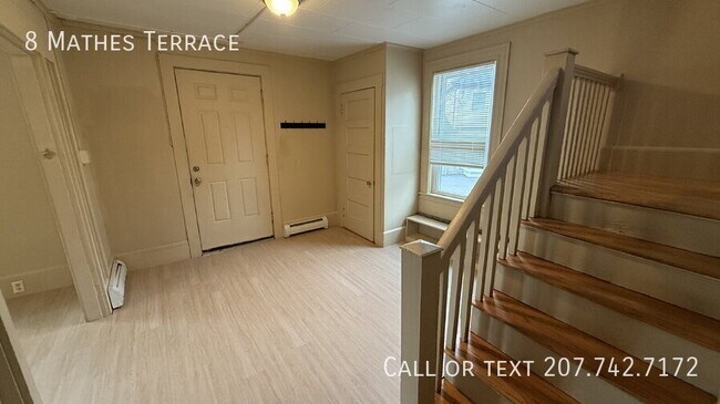 Building Photo - 8 Mathes Terrace
