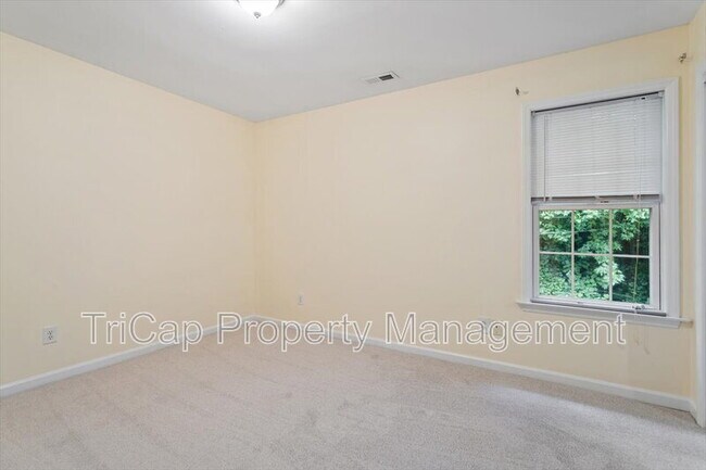 Building Photo - 120 Arbor Glen Ct