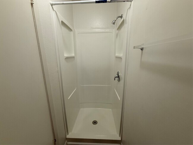 Building Photo - 8050 Sands Point Dr