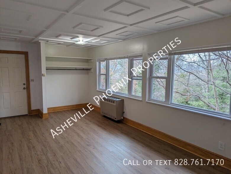 Building Photo - 25 Howland Rd