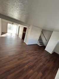 Building Photo - 6606 Vandre Ave
