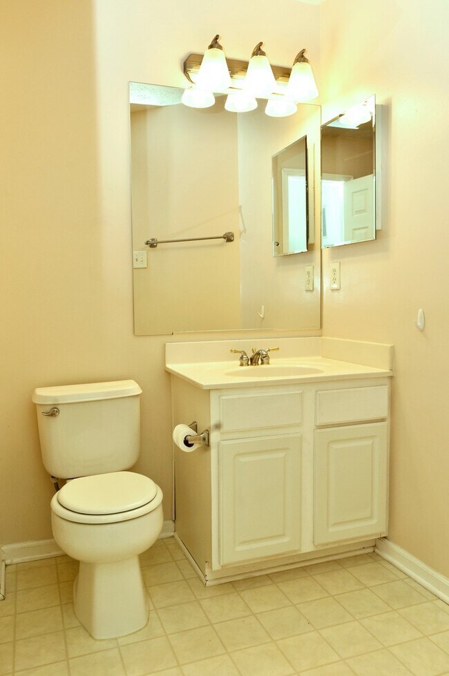 Building Photo - 7005 Cradlerock Farm Ct