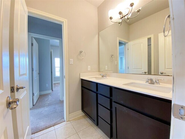 Building Photo - 414 Field Corn Ln
