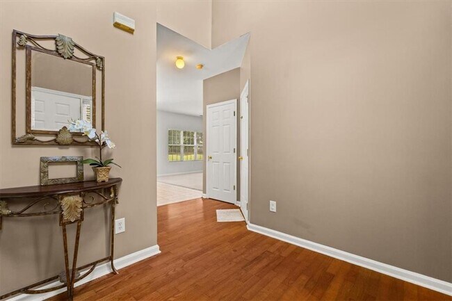Building Photo - 7648 Cozy Ln