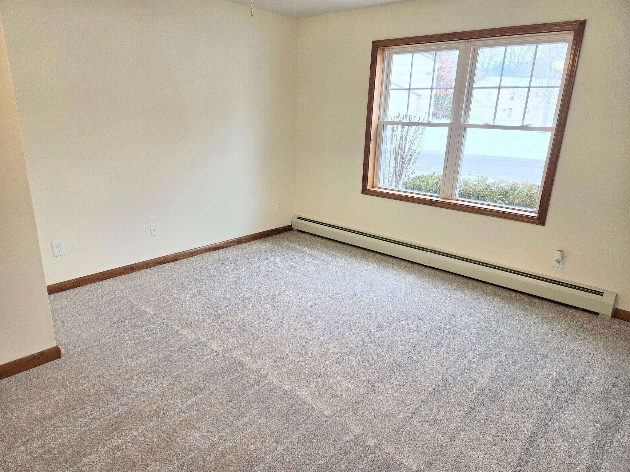 Living Room - 602 Forest Ln