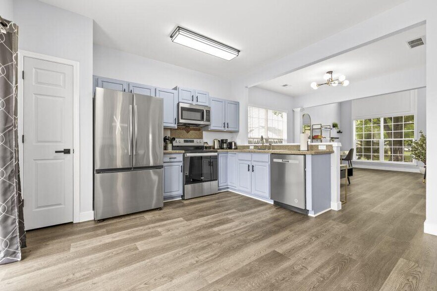 Building Photo - 2408 Deberry Ct