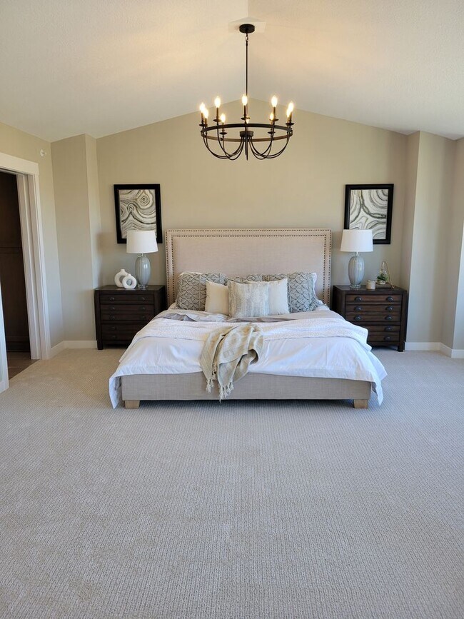 Building Photo - Executive Luxury Rentals