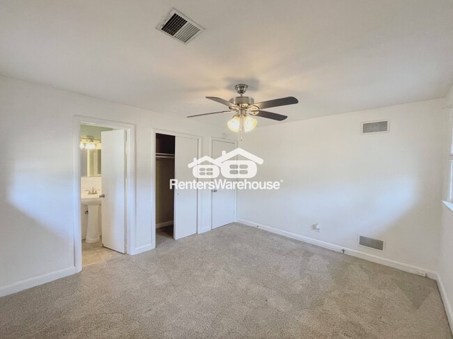 Building Photo - 3904 S Rd