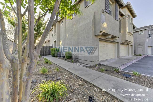 Primary Photo - 1003 Ferry Cir