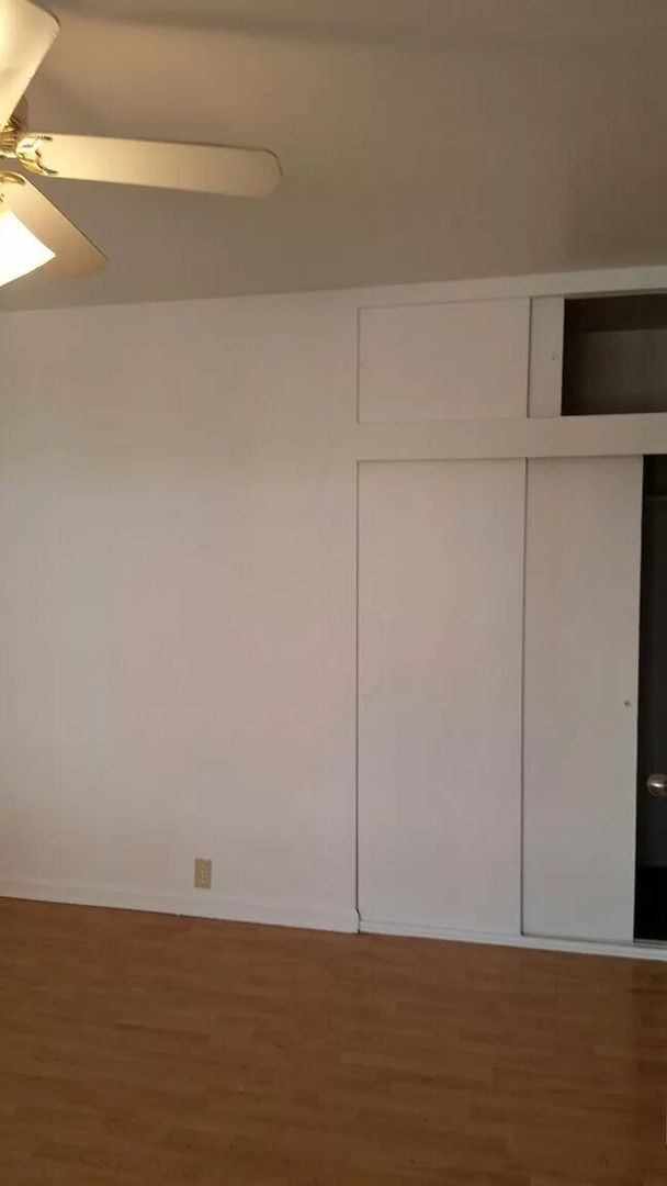 Building Photo - 3221 Joe Hammer Sq