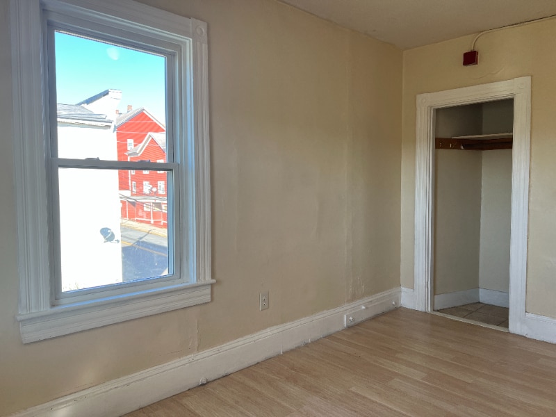 Building Photo - 60 Rathbun St