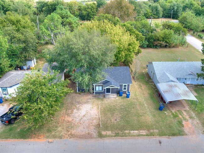 Building Photo - 6114 Jacks Ave