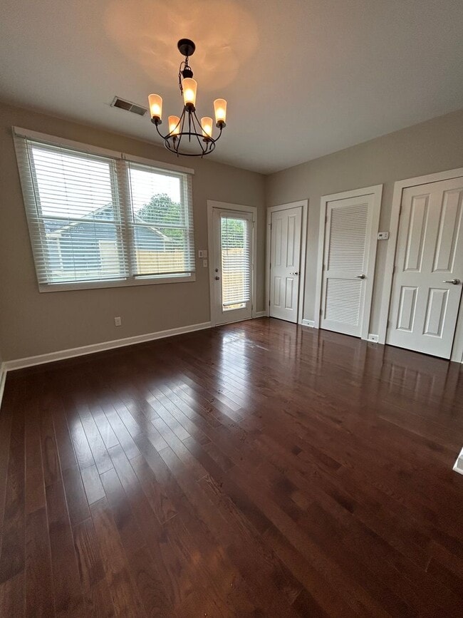 Building Photo - 3 bed 2.5 bath in Germantown, 1 Car Garage, Fenced Yard