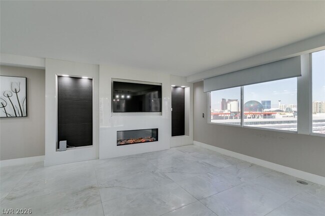 Building Photo - 205 E Harmon Ave