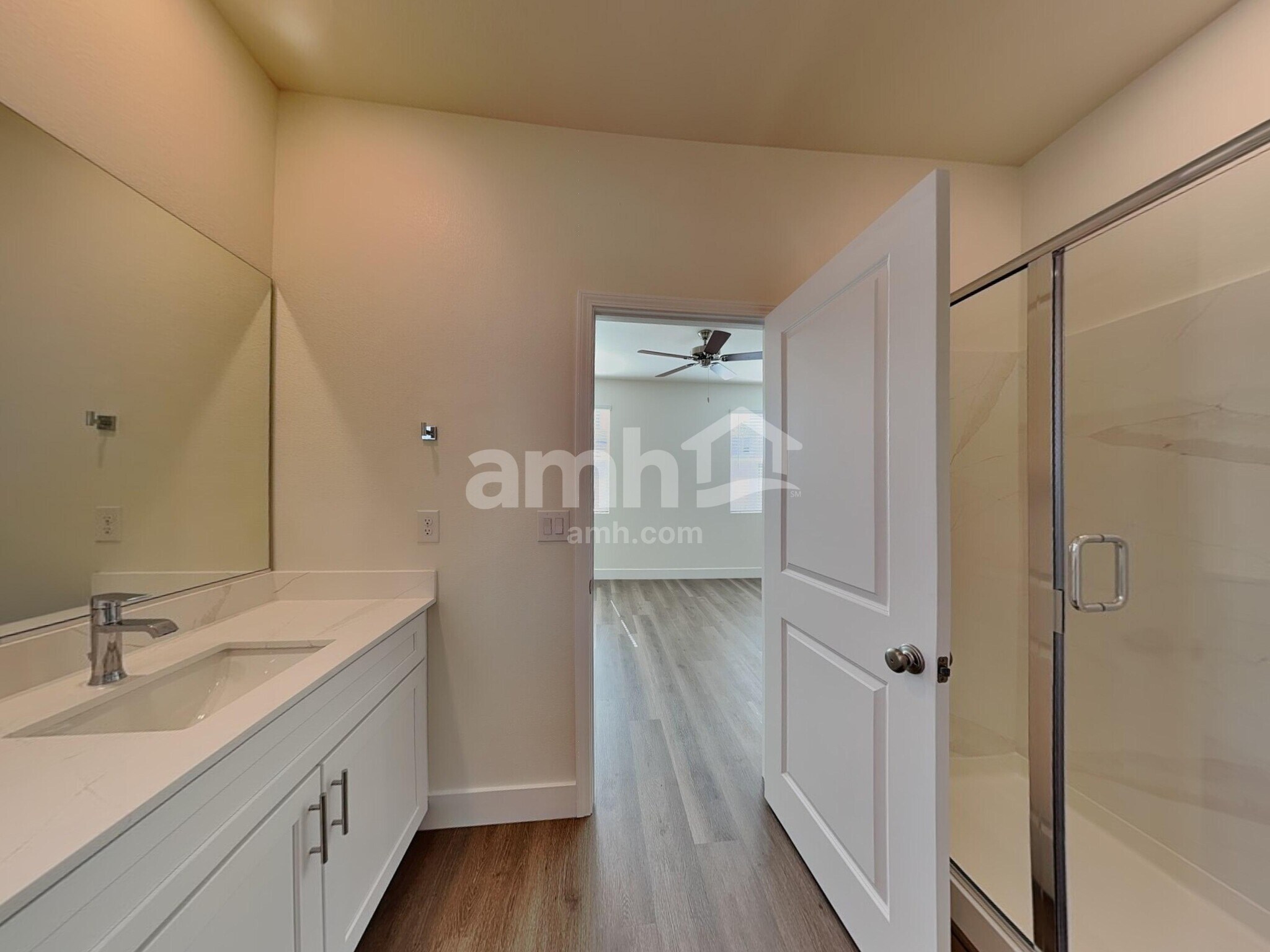 Building Photo - 874 English Primrose St