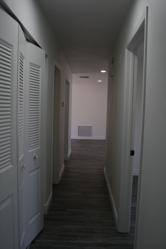 Building Photo - Charming Home in a Prime Location – Update...