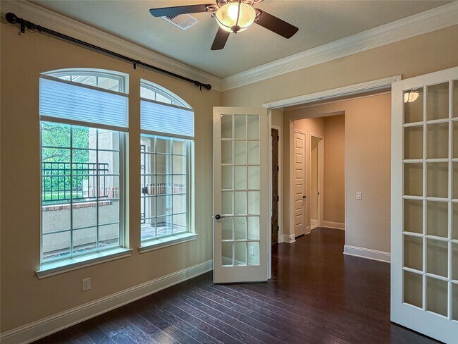 Building Photo - 10810 Poolman Pl