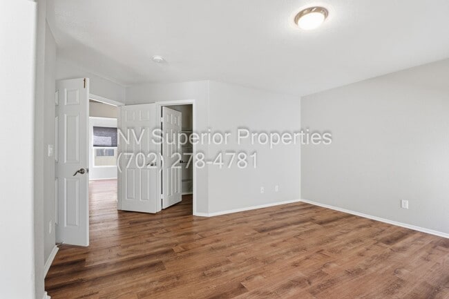 Building Photo - NW North Las Vegas!! Single Story!! No Carpet!! Low Maintenance Desert landscape front and back!!