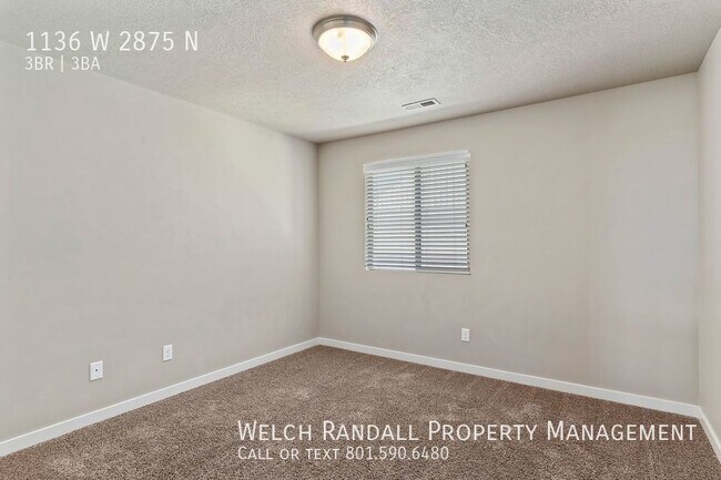 Building Photo - 1136 2875 N