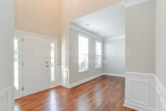 Building Photo - 7356 Sedgebrook Dr W