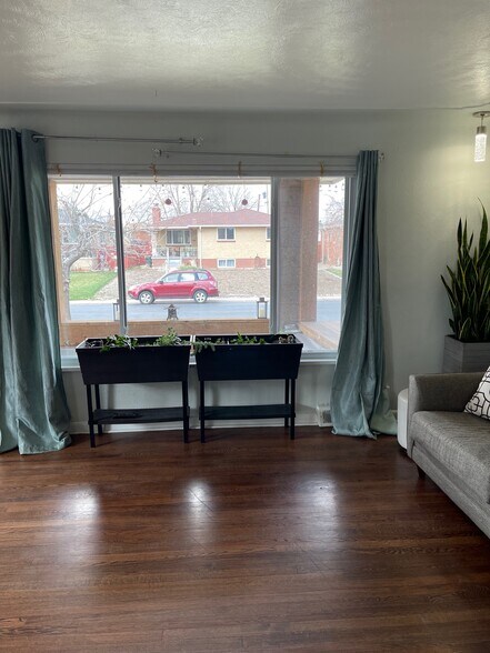 Building Photo - 2210 Marshall St