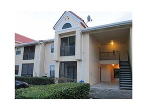 Building Photo - Bright 1BR/1BA Condo – Convenient Kendall Location