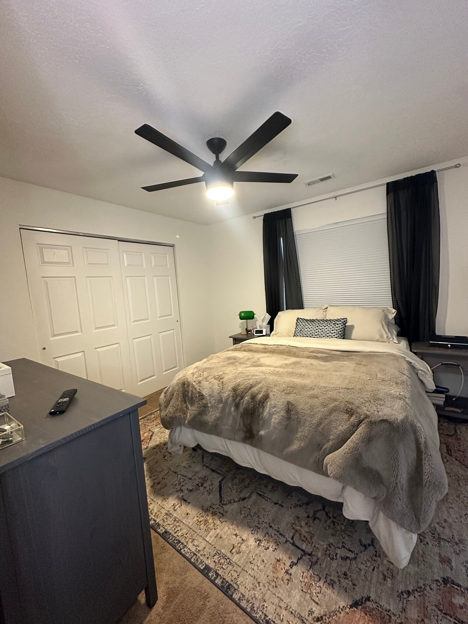 Building Photo - 1097 N Cedar Blvd