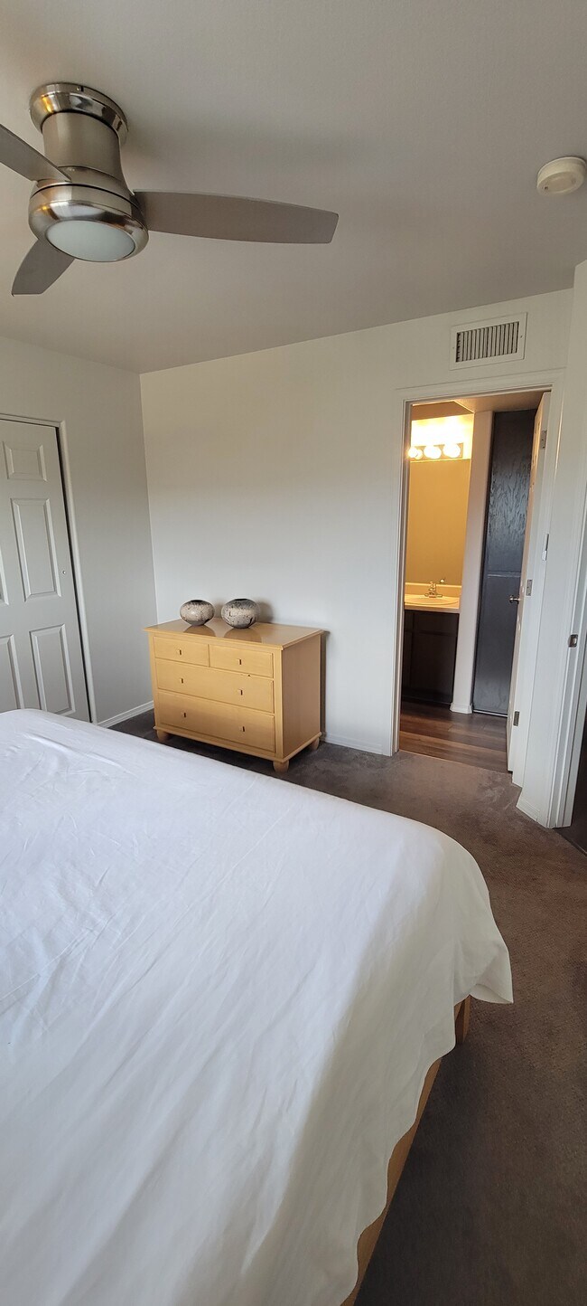 Building Photo - 1100 Goeglein Gulch Rd