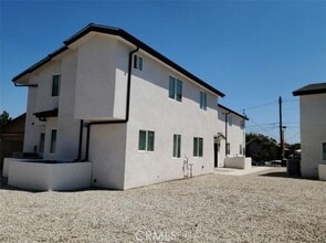 Building Photo - 1637 E 33rd St