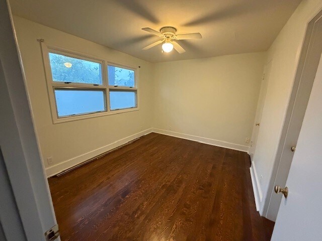 Main bedroom with hardwood floors - 1334 Belton Ave
