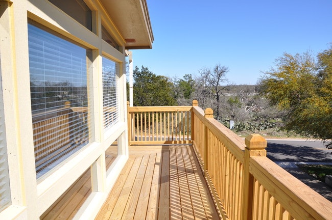 Building Photo - 1008 Clayton Nolen Dr