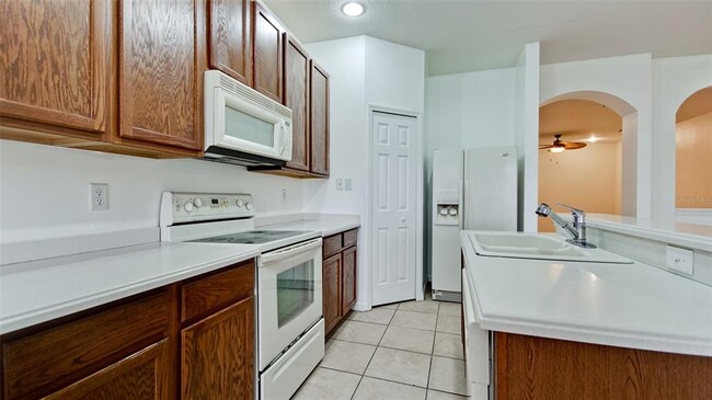 Building Photo - 3497 Parkridge Cir