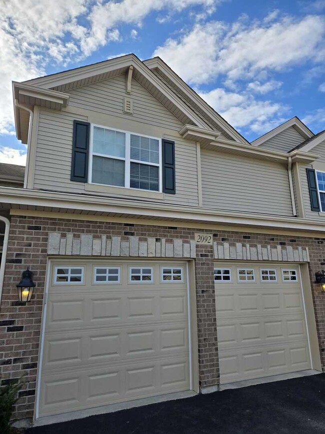 Primary Photo - 2092 Canyon Creek Ct