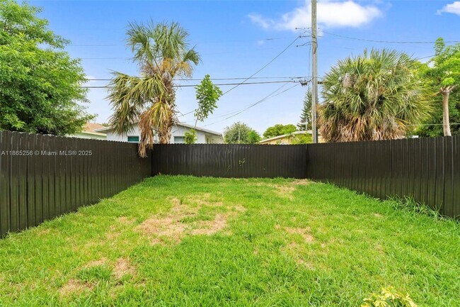 Building Photo - 2143 NW Fourth Street 2, Pompano Beach, FL 33069