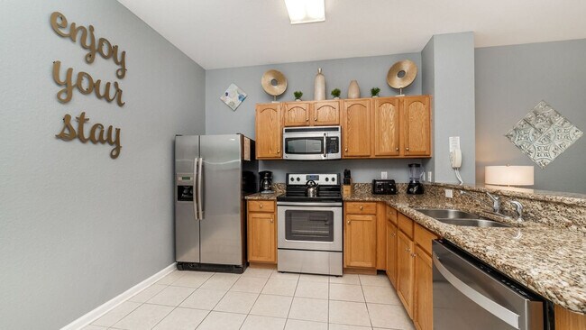 Building Photo - 2537 Maneshaw Ln