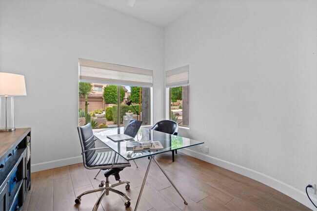 Building Photo - 7673 E Sands Dr