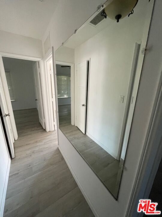 Building Photo - 5346 Rhea Ave