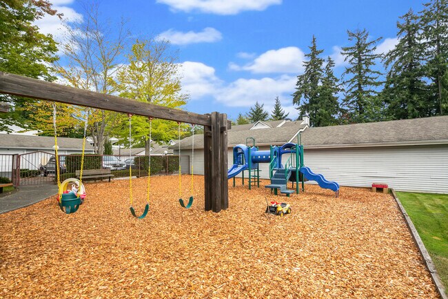 Building Photo - 23321 Cedar Way