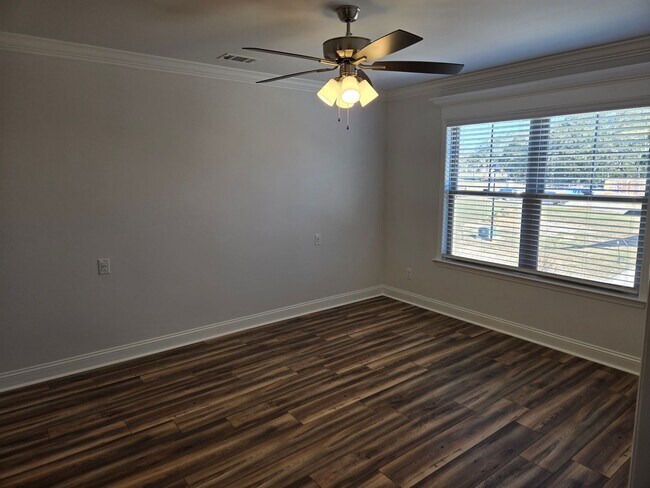 Building Photo - New Construction 4 Bedroom Townhome!