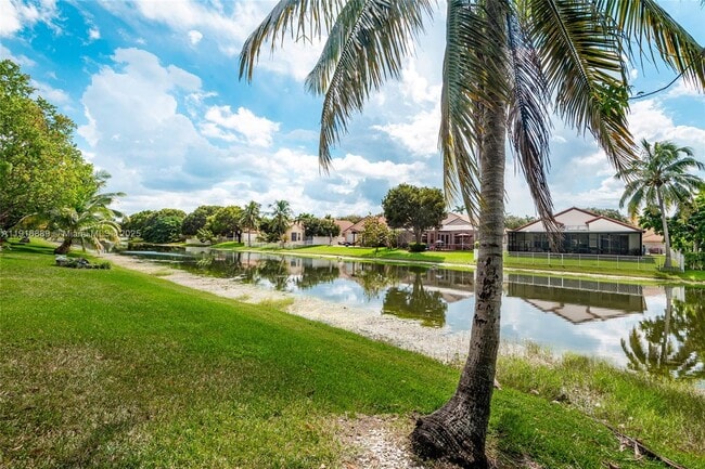 Building Photo - 18866 SW 28th Ct