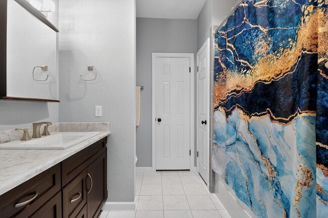 Building Photo - 1607 Gracy Farms Ln