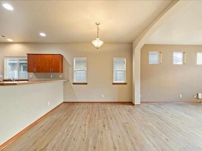 Building Photo - 540 Fort St