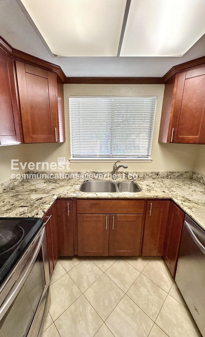 Building Photo - 3164 Kimber Ct