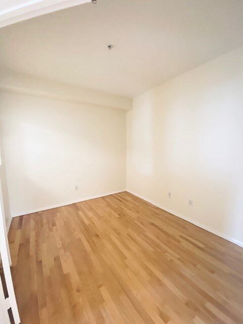 Building Photo - 350 K St