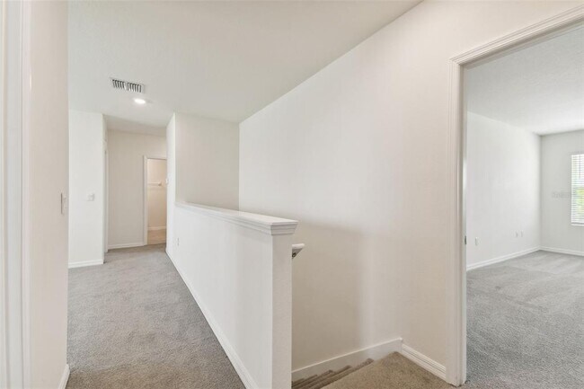 Building Photo - 33405 Hamilton Hl Ln