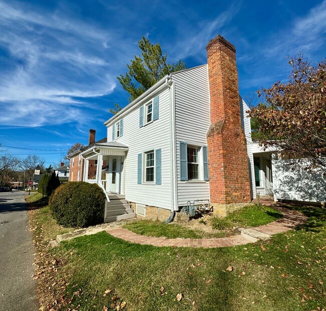 Primary Photo - Historic Downtown Blacksburg Home