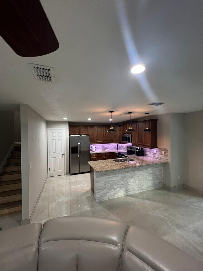 Kitchen - 4252 Adirolf Rd