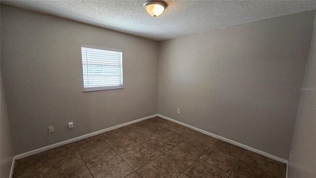 Building Photo - 5347 Satsuma Dr
